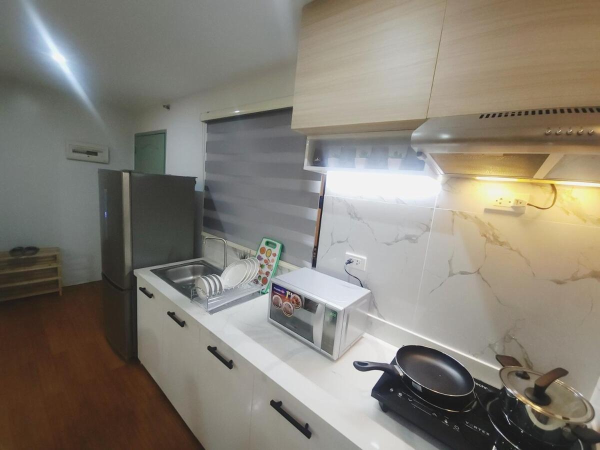 One Oasis 2 And 1 Living Near It Park Next To Golf Course Apartment